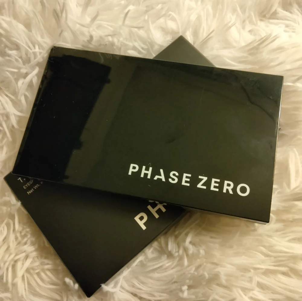 🆕Phase Zero Makeup 💖 The Necessities Eyeshadow Palette 💖